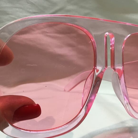 Sunglasses - Picture 5 of 6